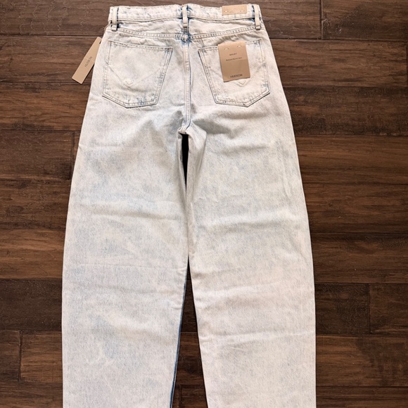 HUDSON Awesome Wide Leg Barrel Twist Jeans in Washed Blue Sz 27 NWT $255!! - Picture 6 of 7